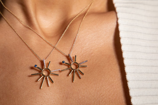 ¡Buenos Días! Yellow Gold and White Diamond Necklace - Sapphire Bezel