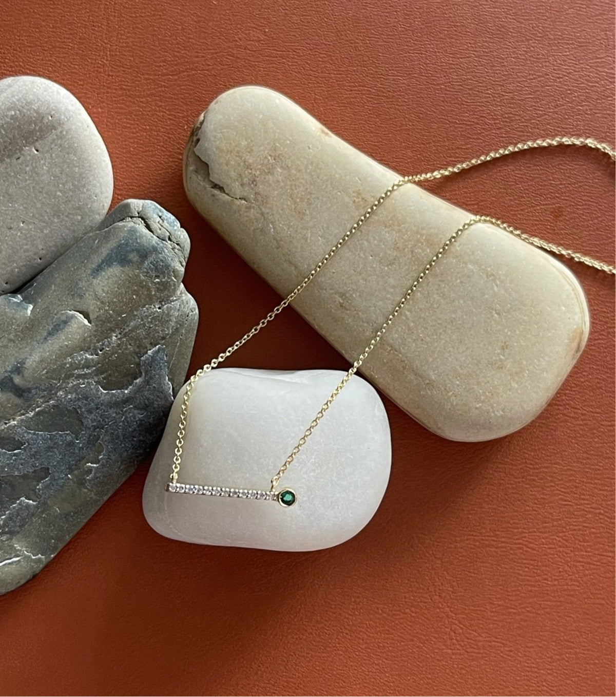 ¡Buenos Días! Small Ray Necklace - White Diamonds and Emerald