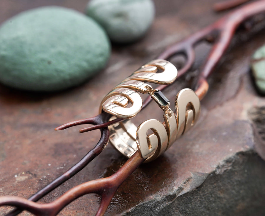 “Txirimiri” Wide Cuff Ring